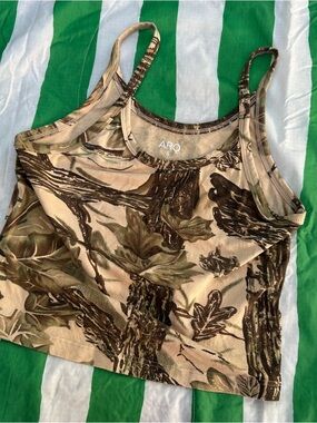 ARQ cropped tank size small camouflage